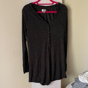 Old Navy Charcoal Long Sleeve Tee